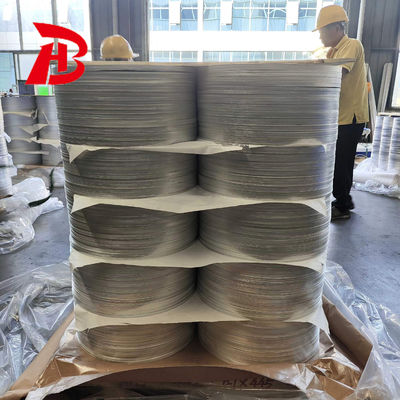 चमकदार 1050/1080 एल्यूमीनियम सर्कल 80-1600MM होम डेकोरेशन के लिए