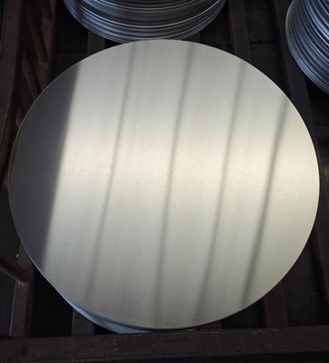 कुकवेयर एल्यूमीनियम सर्कल और एल्यूमीनियम डिस्क 100 मिमी - 600 मिमी व्यास, 0.3-6 मिमी मोटाई और 24 घंटे नॉनस्टॉप उत्पादन के साथ