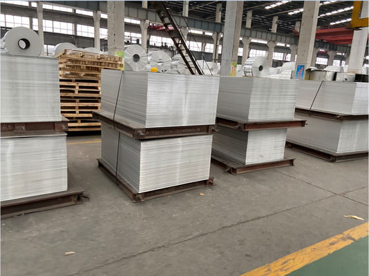 रसोई के सामान के लिए उच्च तापीय चालकता के साथ अनुकूलित 0.3-6 मिमी मोटी एल्यूमीनियम गोल प्लेट