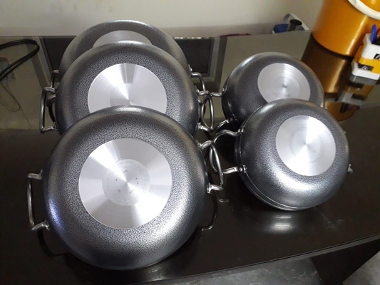 रसोई बर्तन के लिए multifunctional डीसी Anodized गोल एल्यूमिनियम शीट 3000 श्रृंखला