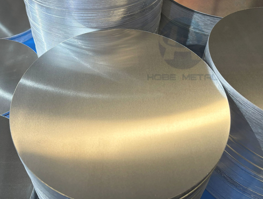 ठीक एल्यूमीनियम सर्कल कस्टम आकार व्यास 80mm-1600mm स्थिर वितरण तेजी से वितरण