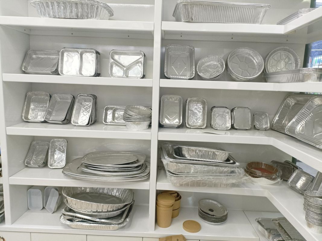 खानपान उद्योग में खाद्य ग्रेड एल्यूमीनियम लंच बॉक्स के लिए उपयुक्त, अनुकूलित सेवा, दस से अधिक वर्षों के पेशेवर कारखाने समर्थन के साथ