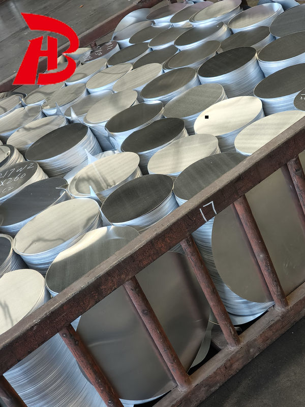 एनोडाइज्ड एल्यूमीनियम धातु डिस्क जो संक्षारण प्रतिरोध और बेहतर सतह परिष्करण प्रदान करती हैं, जो विभिन्न औद्योगिक उपयोगों के लिए उपयुक्त हैं