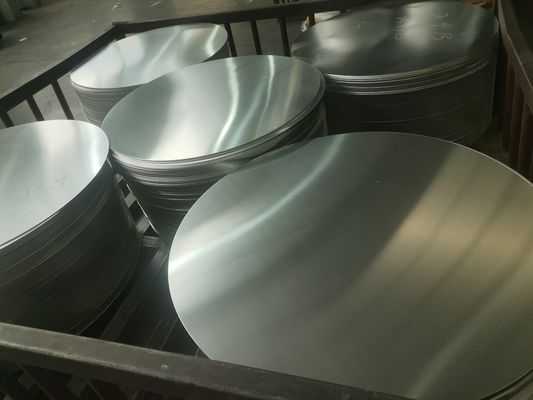चमकदार चांदी के एल्यूमीनियम सर्कल 1080/1100 0.3-6.0MM घरेलू नवीनीकरण के लिए